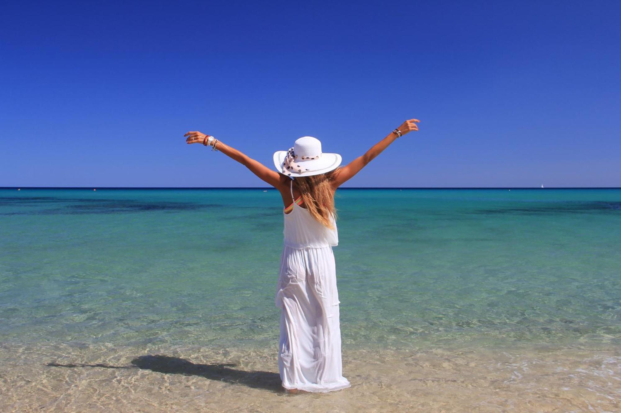 Rey Beach Club Monte Nai Bagian luar foto