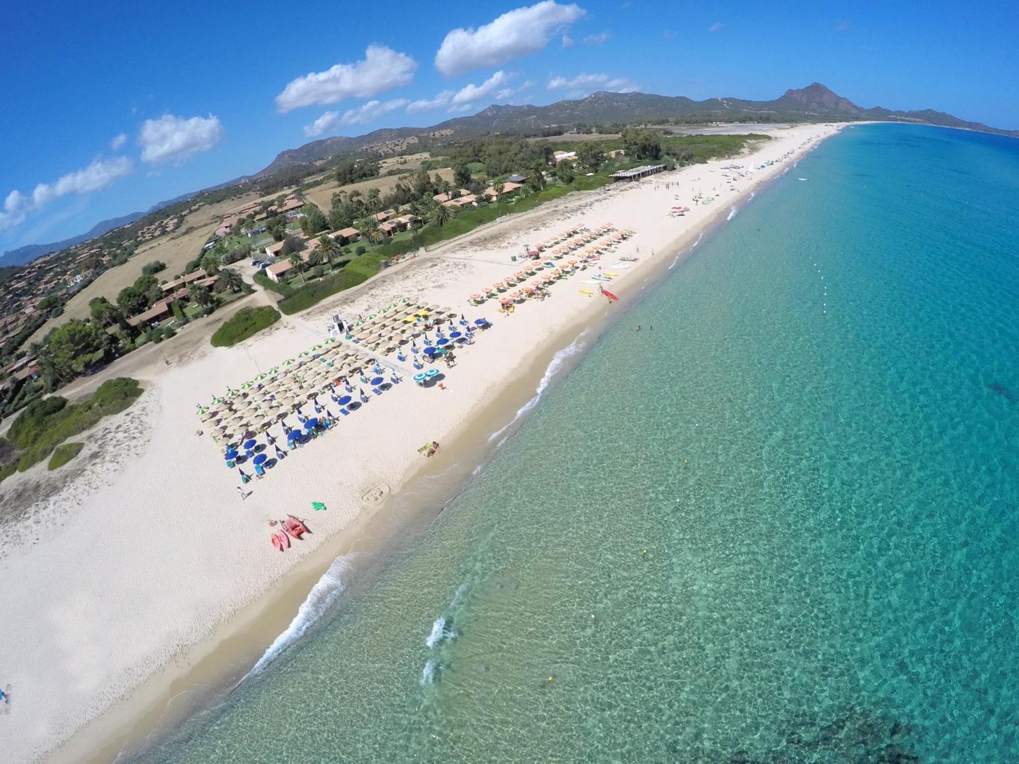 Rey Beach Club Monte Nai Bagian luar foto