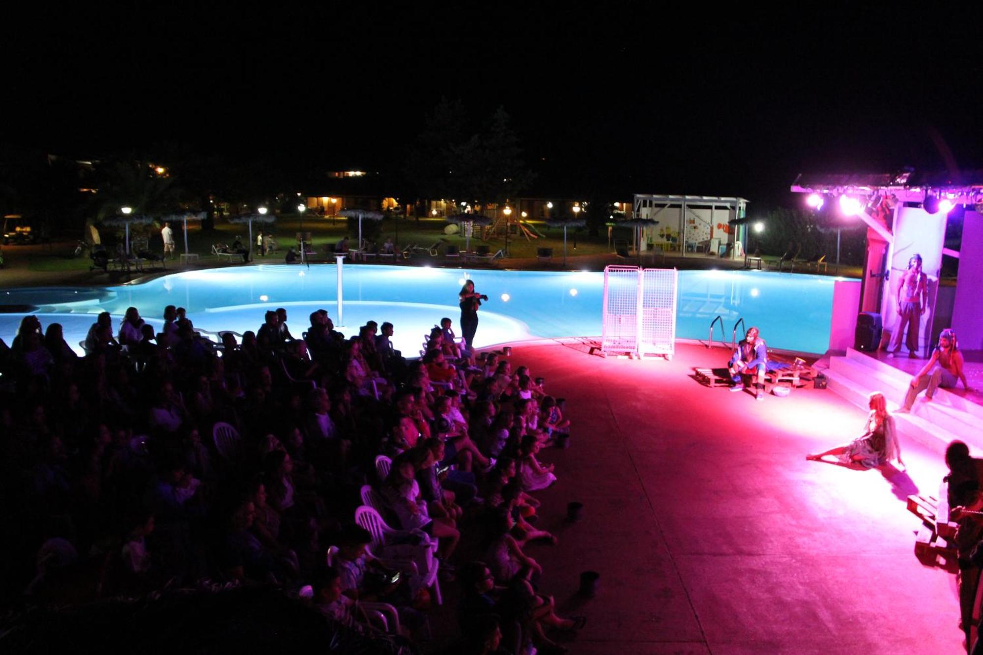 Rey Beach Club Monte Nai Bagian luar foto